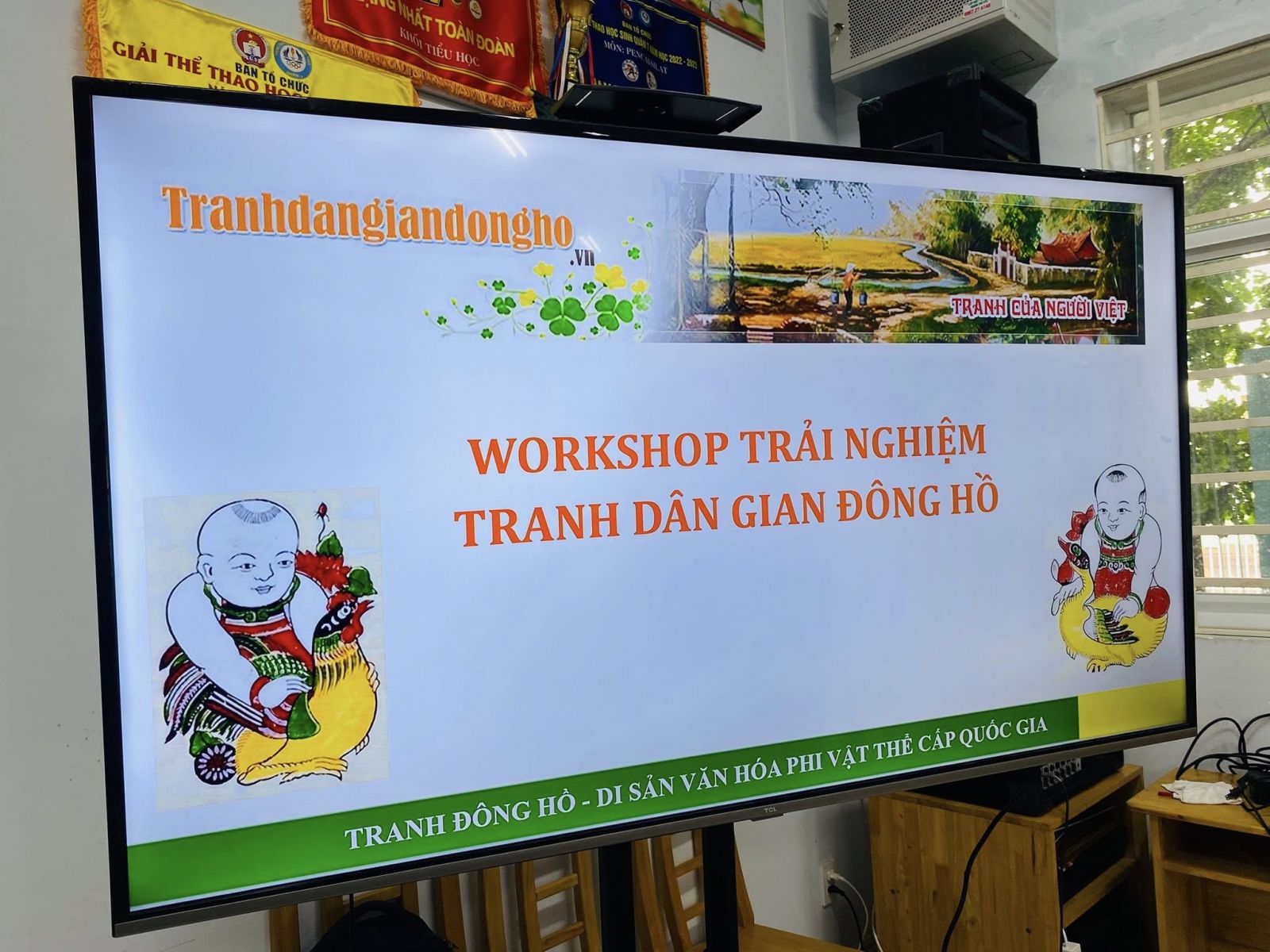 GIÁO VIÊN TRƯỜNG TIỂU HỌC & THCS PHƯỜNG TÂN MỸ (TP.HCM) TRẢI NGHIỆM LÀM TRANH ĐÔNG HỒ