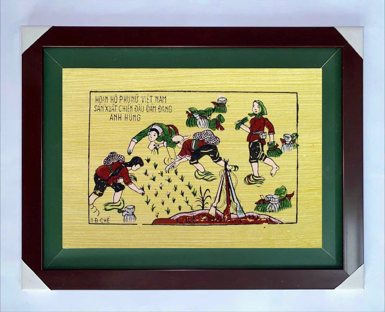 PHỤ NỮ ĐẢM ĐANG