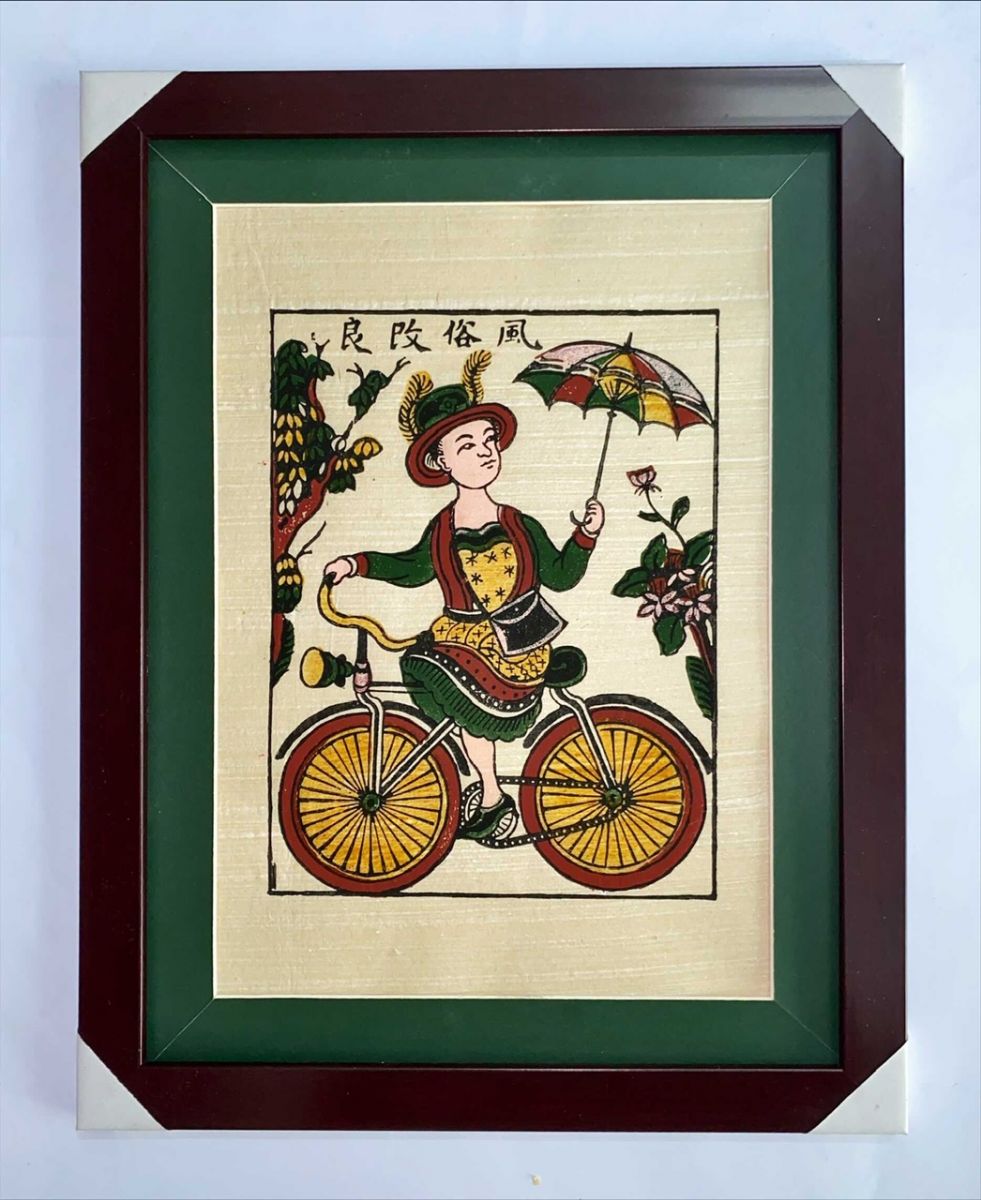 PHONG TỤC CÁCH TÂN - XE ĐẠP